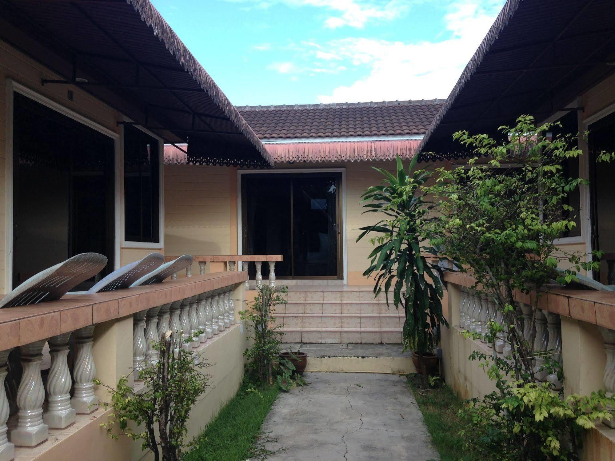 Naiyang Cottage Nai Yang Beach Kültér fotó